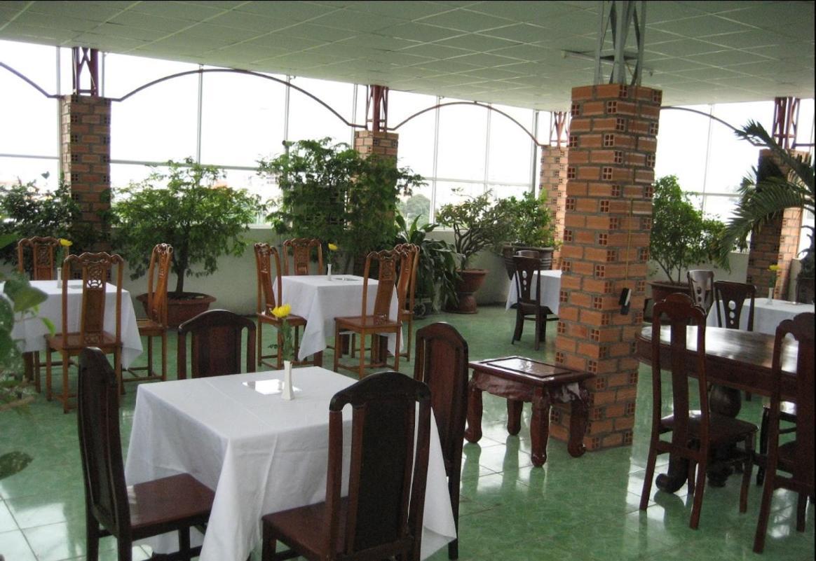 Song Cau Hotel Хошимин Экстерьер фото