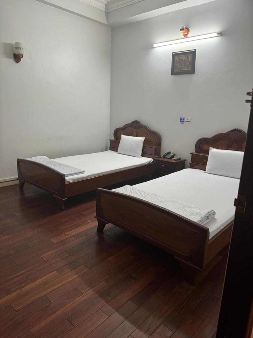 Song Cau Hotel Хошимин Экстерьер фото